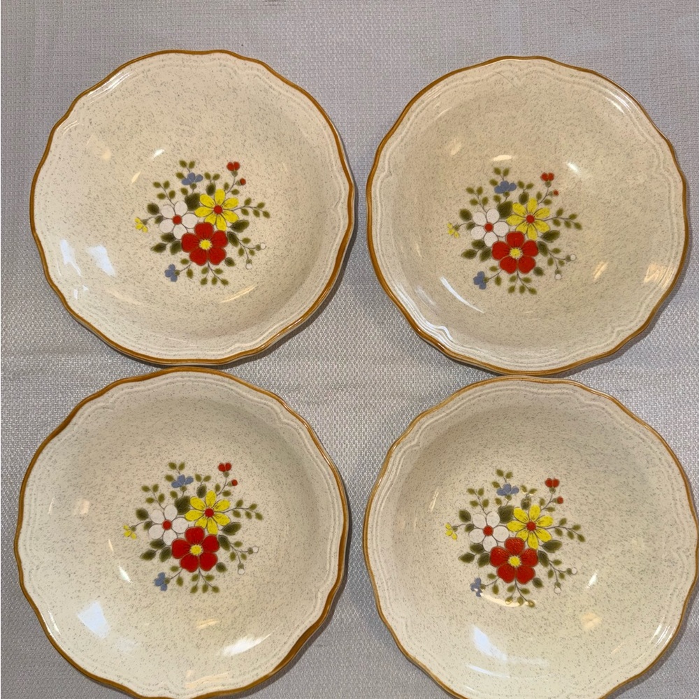 Vintage Cottagecore Floral Stoneware Bowls Set of 4 Salem China
